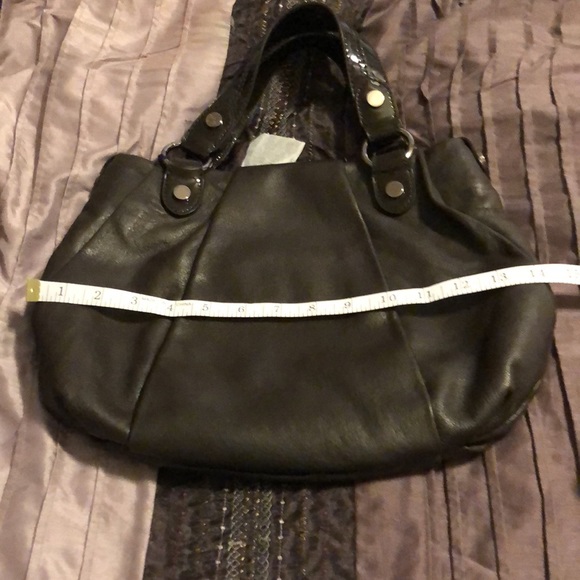 NWT Vera Wang Hand Bag - Picture 3 of 4